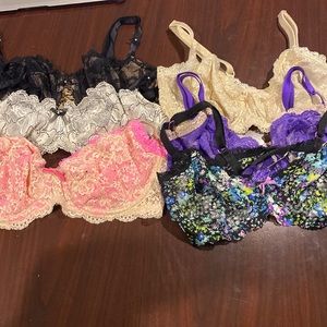 6 Victoria’s Secret 36C Unlined Demi Bras